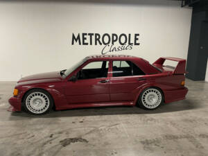 Image 3/23 de Mercedes-Benz 190 E 2.6 (1990)