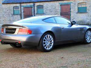 Afbeelding 4/12 van Aston Martin V12 Vanquish (2002)