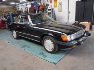 Imagen 43/47 de Mercedes-Benz 560 SL (1988)