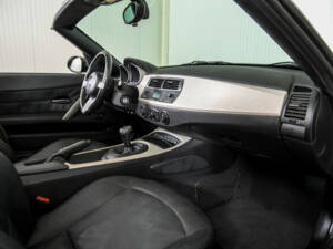 Imagen 12/50 de BMW Z4 2.2i (2005)