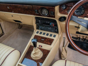 Afbeelding 21/24 van Aston Martin V8 Vantage X-Pack (1989)