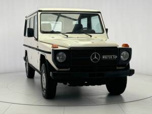 Bild 4/7 von Mercedes-Benz 240 GD (LWB) (1984)