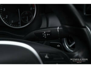 Image 27/32 of Mercedes-Benz A 180 (2014)