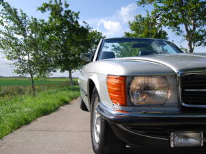 Image 12/96 de Mercedes-Benz 280 SL (1982)