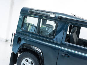 Image 33/43 of Land Rover Defender 90 &quot;50th Anniversary&quot; (1998)
