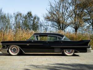 Image 12/50 of Cadillac 60 Special Fleetwood Coupe (1958)