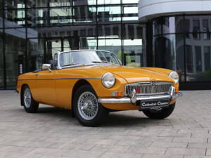 Image 30/53 of MG MGB (1973)