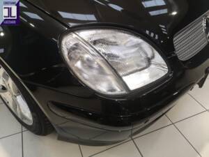 Image 14/72 de Mercedes-Benz SLK 200 Kompressor (2003)
