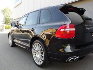 Image 27/98 of Porsche Cayenne GTS (2008)