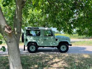 Bild 4/19 von Land Rover Defender 90 Heritage (2015)