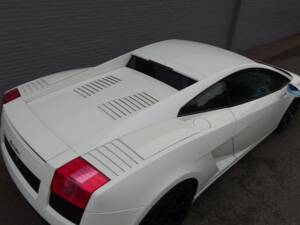 Image 16/100 of Lamborghini Gallardo (2005)