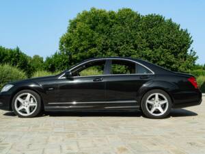 Immagine 5/50 di Mercedes-Benz S 350 CDI BlueEFFICIENCY L (2011)