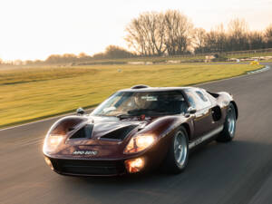 Image 12/21 of Ford GT40 (1965)