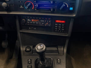 Image 42/51 of BMW M 635 CSi (1985)