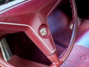 Bild 137/200 von Cadillac Coupe DeVille (1968)