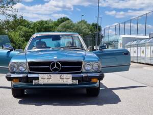 Image 40/82 of Mercedes-Benz 560 SL (1986)