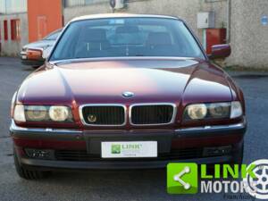 Image 2/10 of BMW 740iL (1994)