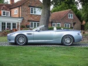 Bild 29/30 von Aston Martin DB 9 Volante (2006)