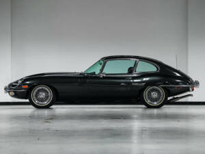 Image 5/28 de Jaguar E-Type (1970)