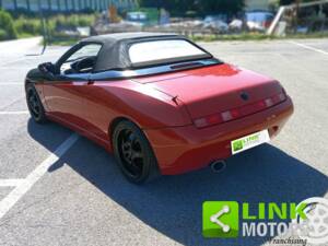 Immagine 7/10 di Alfa Romeo GTV 2.0 Twin Spark (1996)