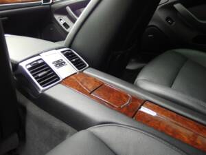 Image 71/98 of Porsche Panamera S (2010)