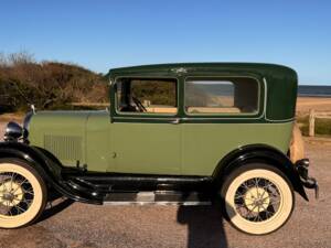 Imagen 8/10 de Ford Model A Tudor Sedan (1929)