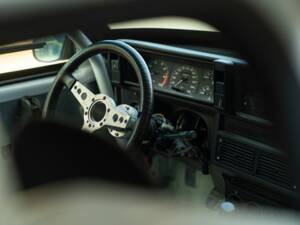 Image 21/50 of Alfa Romeo 75 3.0 V6 (1988)