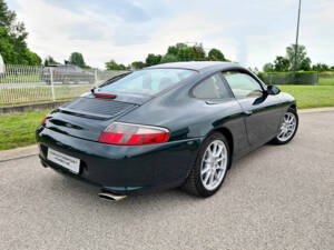 Bild 4/25 von Porsche 911 Carrera (2002)