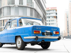 Bild 5/58 von Alfa Romeo Giulia Nuova Super 1600 (1977)