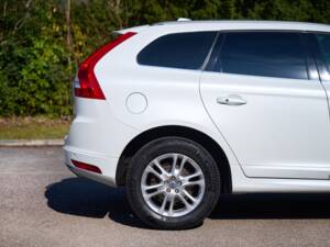 Image 11/50 of Volvo XC60 T5 (2013)