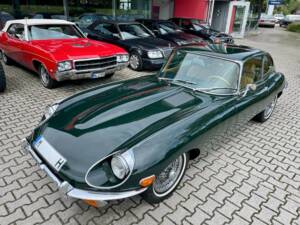 Image 2/20 de Jaguar E-Type (1969)