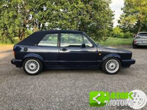 Image 7/10 of Volkswagen Golf I Cabrio GLi 1.8 (1991)