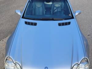 Bild 9/97 von Mercedes-Benz SL 500 (2004)