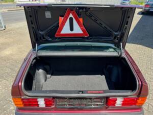 Imagen 7/17 de Mercedes-Benz 190 E 1.8 (1992)