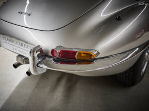 Immagine 50/99 di Jaguar E-Type 3.8 (1964)