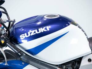 Image 22/50 of Suzuki DUMMY (1999)