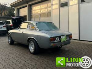 Image 3/10 of Alfa Romeo Giulia 1600 Sprint GT Veloce (1966)