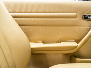 Image 28/59 of Mercedes-Benz 300 SL (1989)