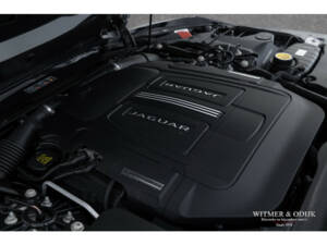 Image 38/38 of Jaguar F-Type S (2014)