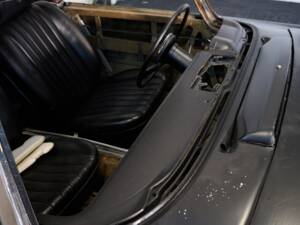 Image 23/47 de Mercedes-Benz 250 SL (1967)