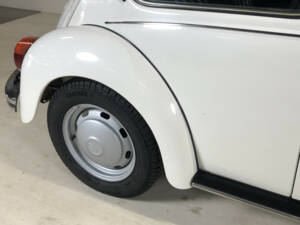 Bild 8/24 von Volkswagen Beetle 1200 L (1984)