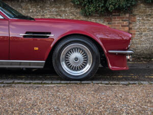 Afbeelding 13/24 van Aston Martin V8 Vantage X-Pack (1989)