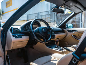 Imagen 21/37 de BMW 325Ci (2002)