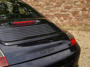 Image 18/50 de Porsche 911 Carrera (2003)