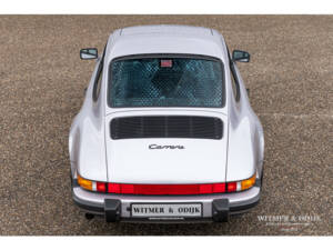 Immagine 16/32 di Porsche 911 Carrera 3.2 &quot;25 years 911&quot; (1988)