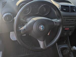 Bild 91/111 von Alfa Romeo 147 3.2 GTA (2002)