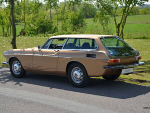 Image 14/29 of Volvo 1800 ES (1973)