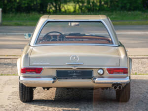 Image 15/36 of Mercedes-Benz 250 SL (1967)