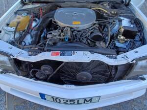 Image 35/65 of Mercedes-Benz 380 SEC (1985)