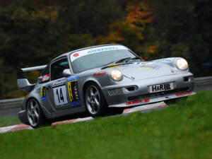 Bild 2/8 von Porsche 911 Carrera 2 (1990)